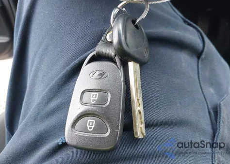 2012 Hyundai Accent Se z USA, uszkodzony, nr VIN KMHCU5AE3CU006411